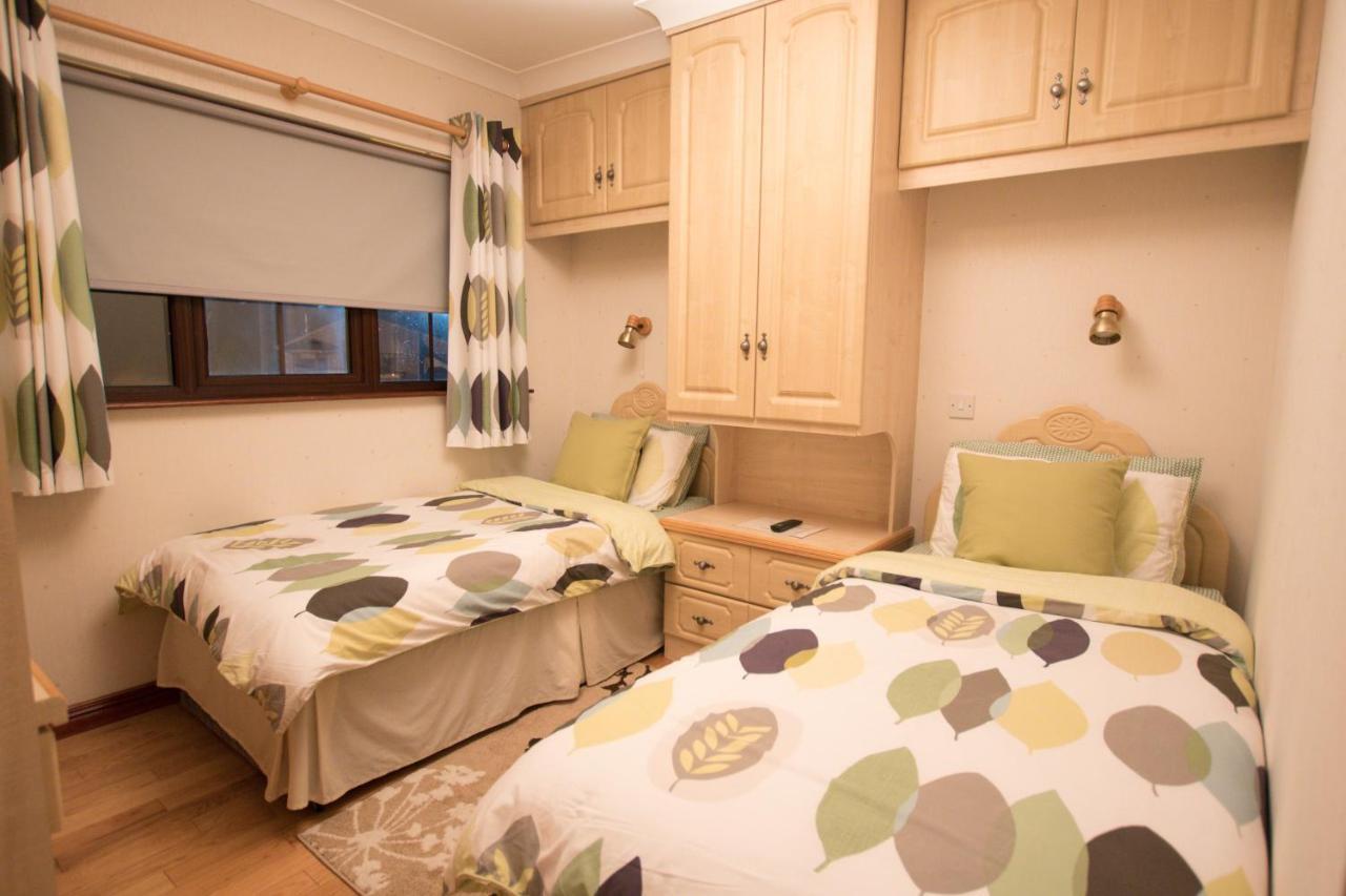 Rossgier Inn Lifford Екстер'єр фото